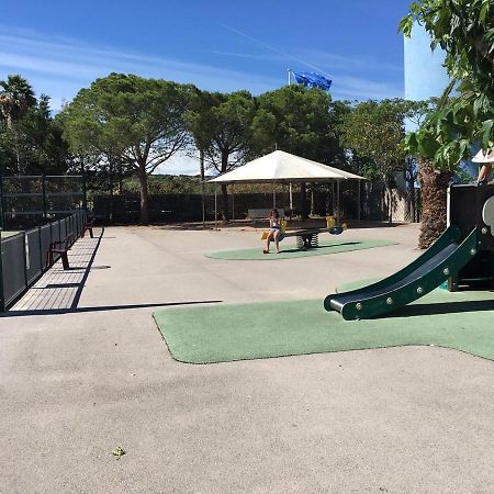 Camping Tohapi Les Salins ヴィック・ラ・ガルディオル エクステリア 写真