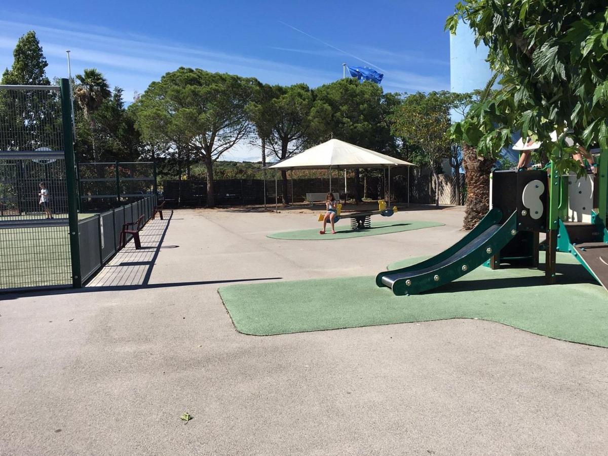 Camping Tohapi Les Salins ヴィック・ラ・ガルディオル エクステリア 写真